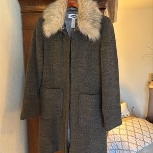 Old Navy Charcoal Coat with Faux Fur Collar